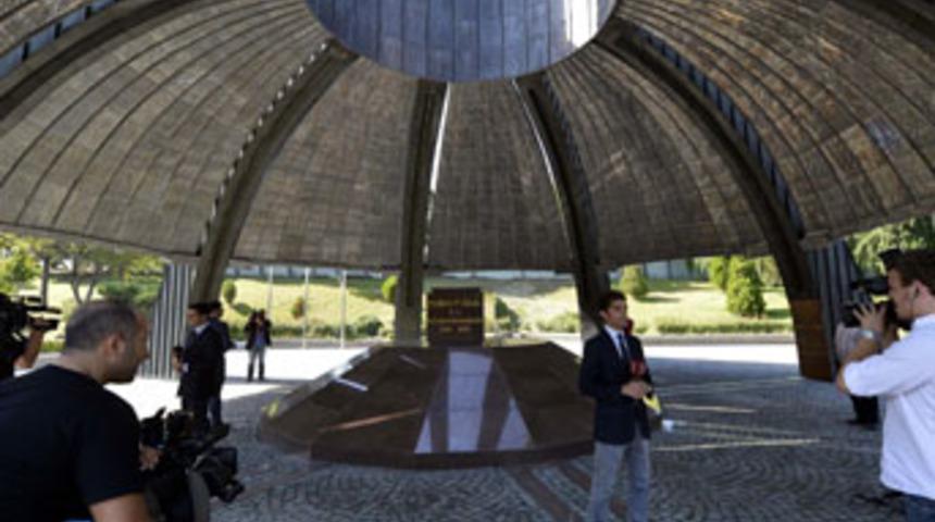 Özal'ın naaşının tamamı alınacak