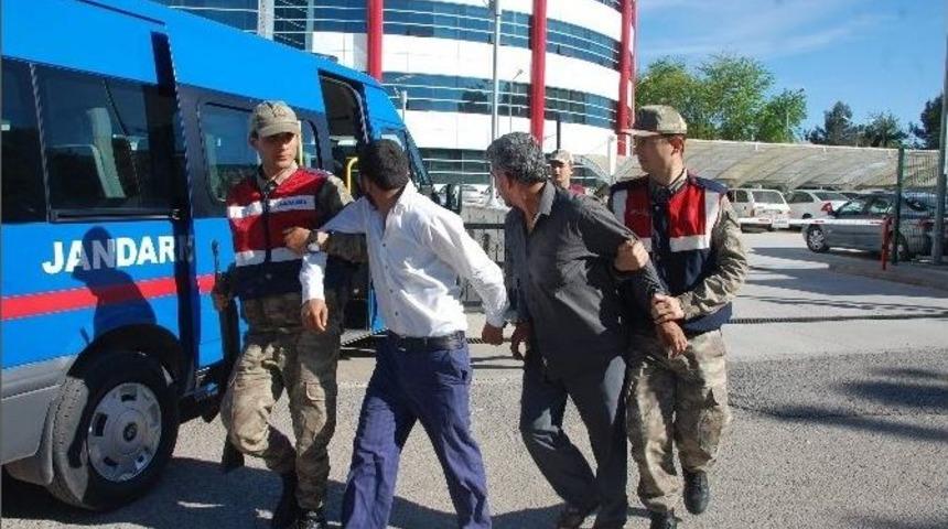 Hayvan Hırsızları Jandarma İle &Ccedil;atıştı