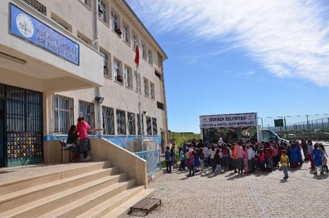 Siverek Belediyesi&rsquo;nden &Ouml;ğrencilere 12d Sinema Keyfi