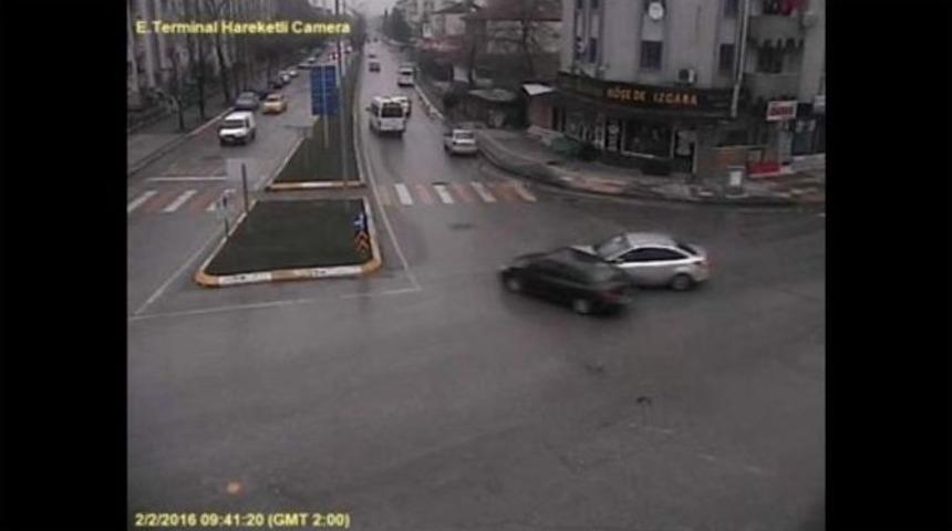 Sakarya&rsquo;da Mobese&rsquo;ye İlgin&ccedil; G&ouml;r&uuml;nt&uuml;ler Takıldı