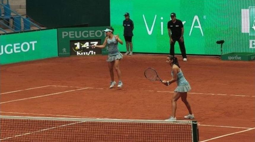 İpek Soylu, &Ccedil;iftlerde &Ccedil;eyrek Finalde