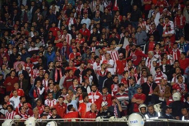 Samsunspor Taraftarından Büyük Ayıp