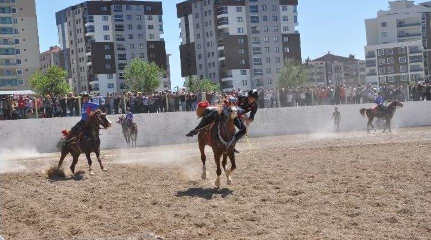 Uşak&rsquo;taki Cirit Şampiyonası Sona Erdi