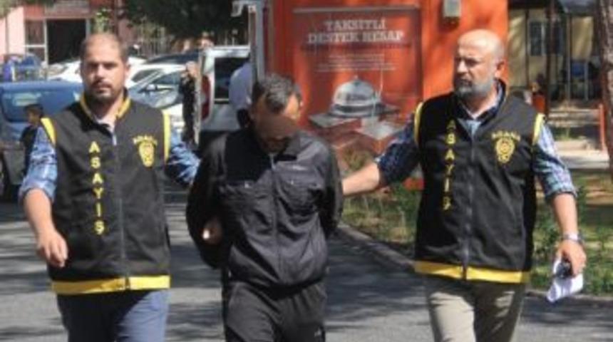 Fuhuş Yaptırmaktan Yakalandı, Susma Hakkını Kullandı