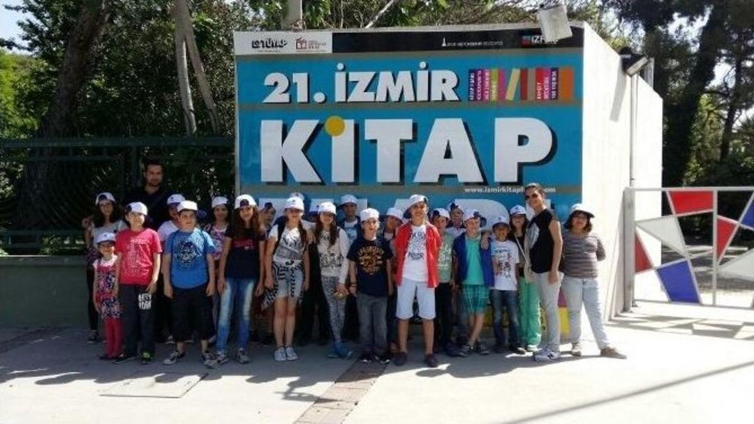 Yunusemreli &Ccedil;ocuklar İzmir Kitap Fuarı&rsquo;nda