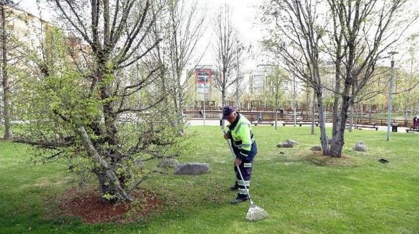 Şehitkamil&rsquo;deki Parklara Bahar Geldi