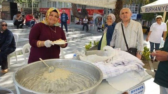 Kermes Geliri İhtiyaç Sahibi Öğrencilere Kalem Defter Olacak