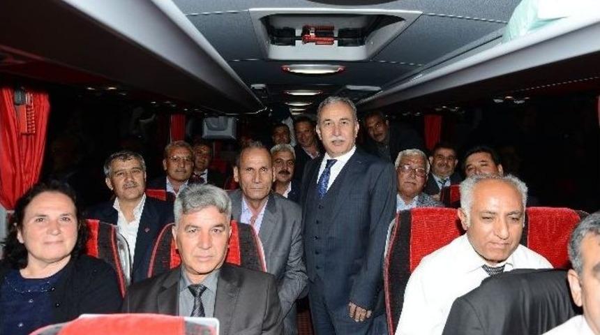 Mahalle Muhtarlarını Ankara&rsquo;ya Vali B&uuml;y&uuml;k Uğurladı