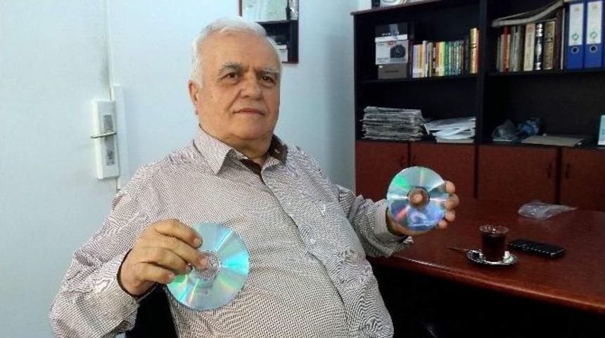 Salih Erdoğmuş&rsquo;un Fıkra Kitabı Artık G&ouml;r&uuml;nt&uuml;l&uuml;