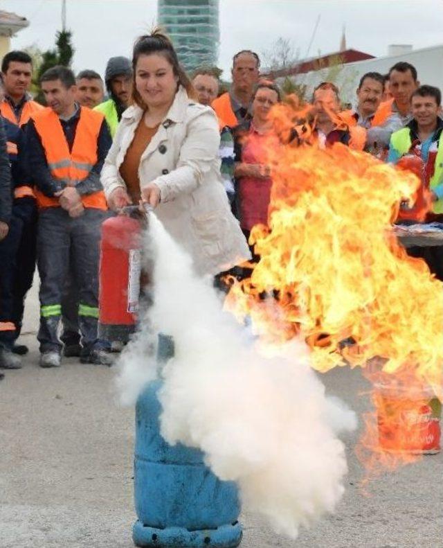 Büyükşehir Personeline Yangın Tatbikatı