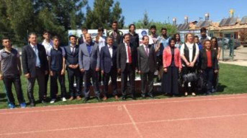 Diyarbakır&rsquo;da Atletizm M&uuml;sabakaları Tamamlandı