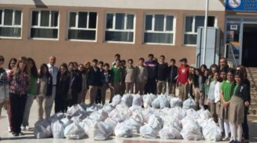 &Ouml;ğrencilerden Anlamlı Yardım