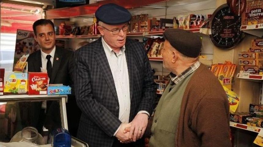 Başkan Kurt, Emek’de Vatandaşları Dinledi