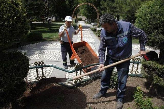 Başkan Kurt, Emek’de Vatandaşları Dinledi