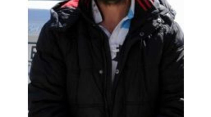 Antalya&rsquo;da Eşini Bı&ccedil;aklayıp Vatandaştan Dayak Yiyen Koca Tutuklandı