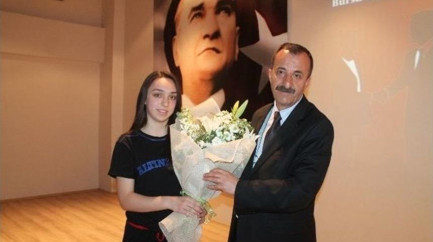 Baro Başkanından &Ouml;ğrencilere Hukuk Dersi