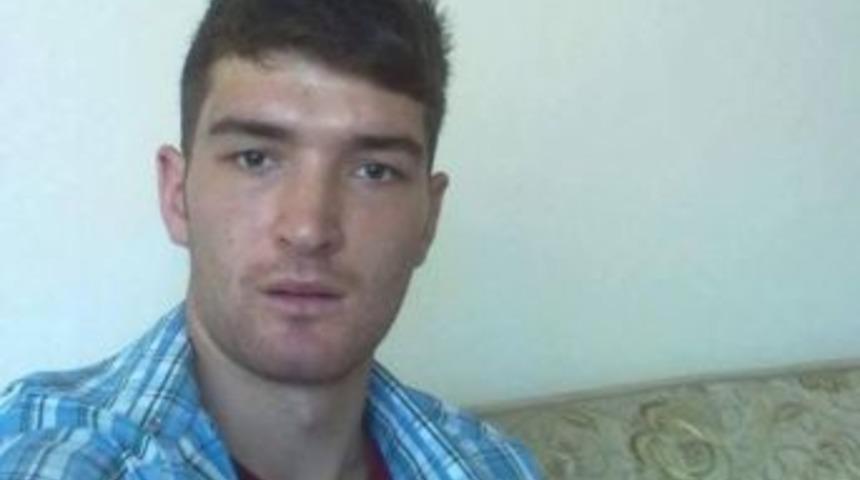 3. Kattan Kendini Boşluğa Bıraktı