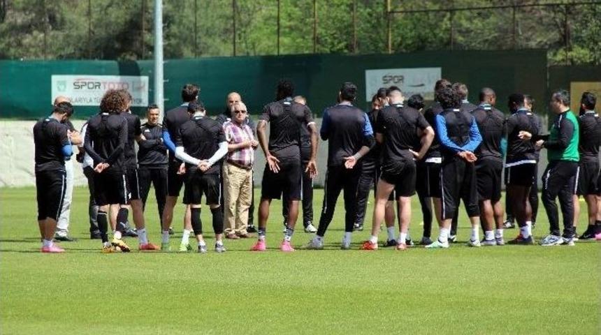 Başkan Tankut, Sahaya İndi