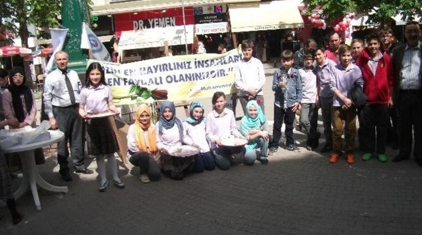 Orhangazili &Ouml;ğrencilerden Kutlu Doğum Etkinliği