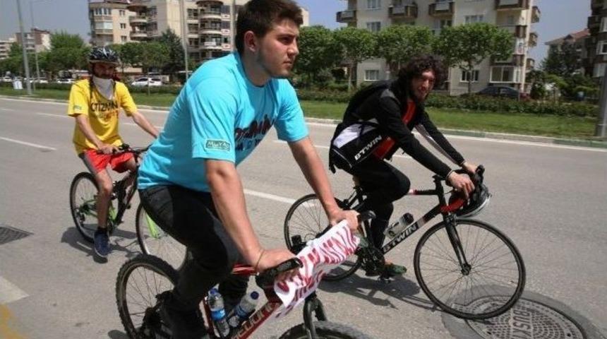 Otizm İ&ccedil;in Pedal &Ccedil;eviriyorlar