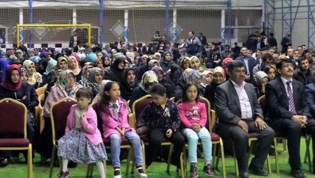 Kadışehri Müftülüğü Halı Sahada Konferans Düzenledi