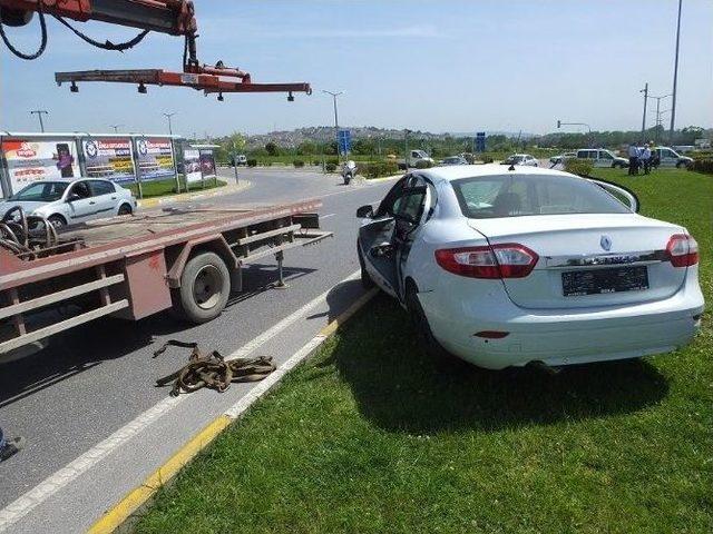 Sakarya’da Trafik Kazası: 2 Yaralı