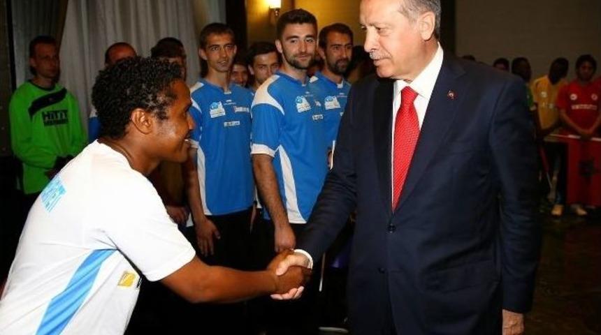 D&uuml;nya Kupası&rsquo;nda Heyecan Devam Ediyor