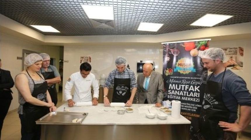 İngiliz Gazetecilerden Gastronomi Kenti Gaziantep&rsquo;e Ziyaret