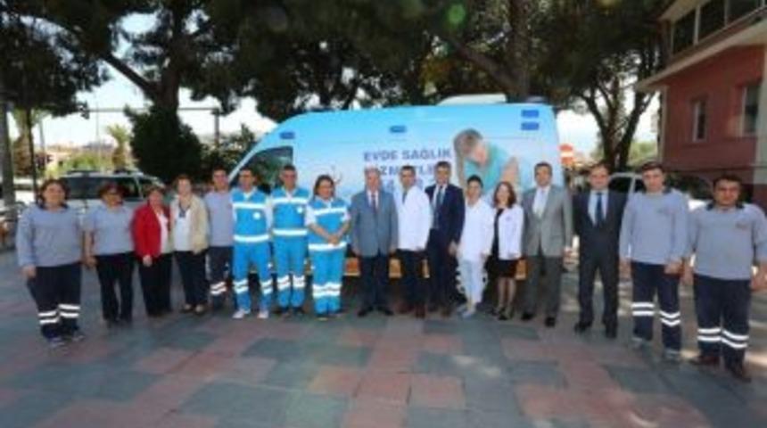 Sel&ccedil;uk Belediyesinden Ambulans Desteği