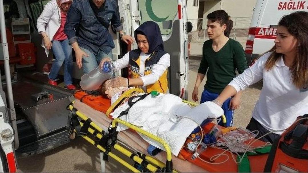 Kucağındaki Bebeği Pencereden D&uuml;şt&uuml;, Kendi De Ardından Atladı