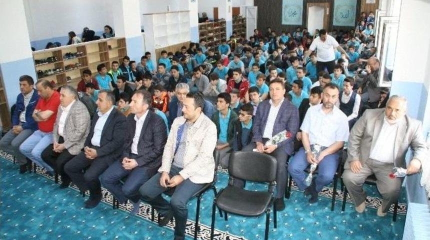 Devrek Anadolu İmam Hatip Lisesinden Kutlu Doğum Haftası Etkinliği