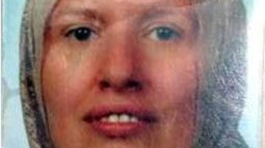 Minib&uuml;s Altında Kalan Kadın Hayatını Kaybetti