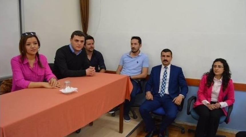 Gen&ccedil; M&uuml;hendisler &Ouml;ğrencilerle Buluştu