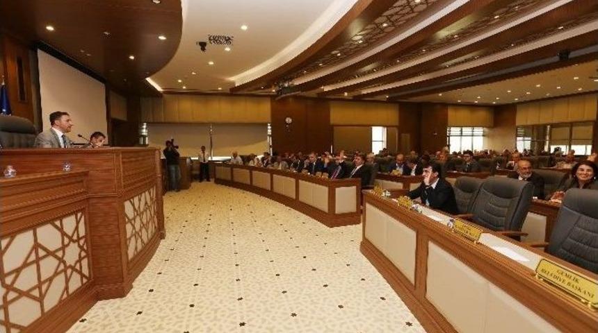 B&uuml;y&uuml;kşehir&rsquo;in 1 Milyar Tl&rsquo;lik Yatırımlarına Meclis Onayı