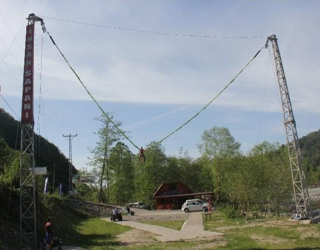 Kuş Sapanı Değil İnsan Sapanı