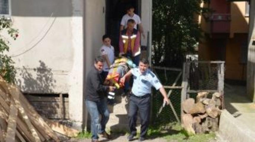 Merdivenden D&uuml;şen Kadın Yaralandı