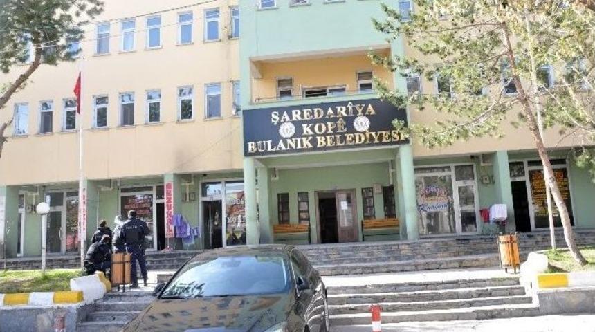 Muş&rsquo;ta Eş Zamanlı Operasyon: 35 G&ouml;zaltı