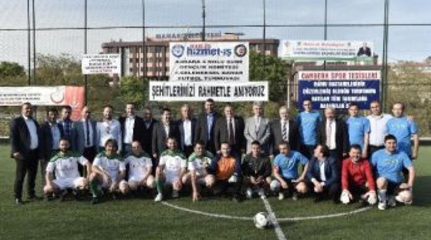 Belediye Personeli Sahaya İndi