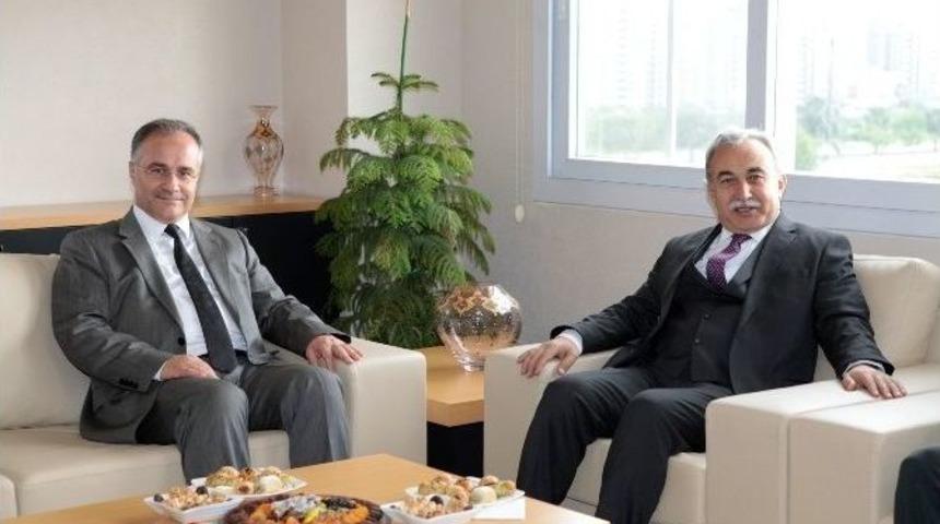 Vali B&uuml;y&uuml;k&rsquo;ten Abt&uuml;&rsquo;ye Ziyaret