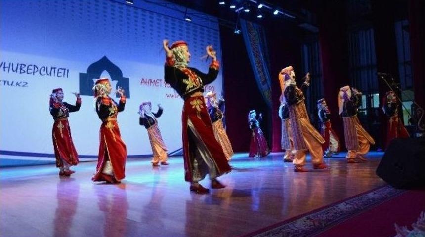 Ahmet Yesevi &Uuml;niversitesi&rsquo;nde Bahar Şenlikleri Ve T&uuml;rk D&uuml;nyası Gen&ccedil;lik Festivali