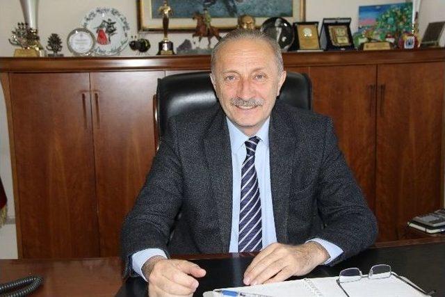 Didim’in Sokakları Serada Yetiştirilen Çiçeklerle Donatılıyor