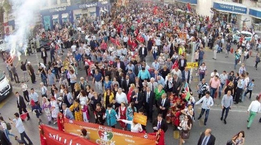 Karşıyaka &Ccedil;ocuk Şenliği Ş&ouml;len Havasında Başladı