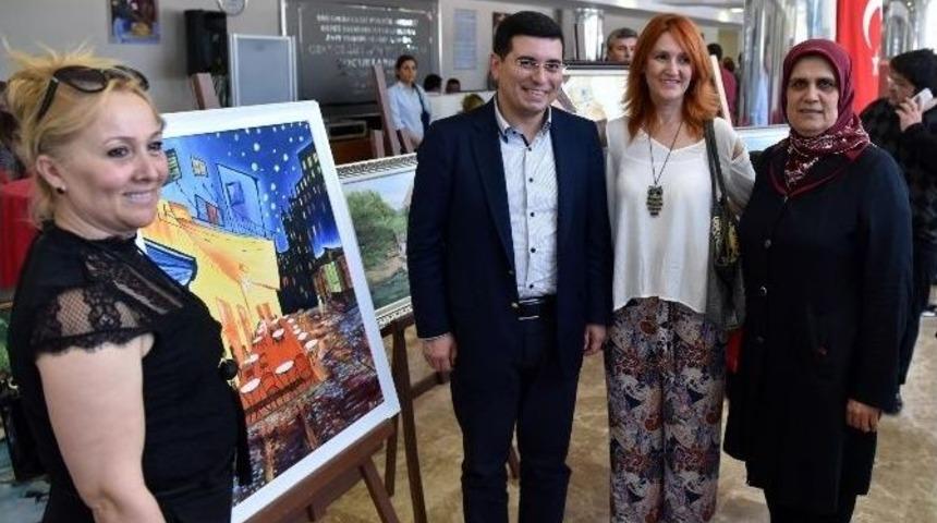 Akmek Sergisini T&uuml;t&uuml;nc&uuml; A&ccedil;tı