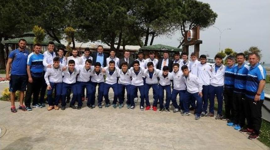 Atakum Belediyespor&rsquo;dan Başkan Taş&ccedil;ı&rsquo;ya Şampiyonluk S&ouml;z&uuml;