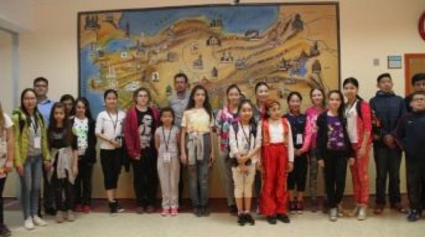 8 Bin 500 Kilometreden Geldiler, Sevgiyle Karşılandılar