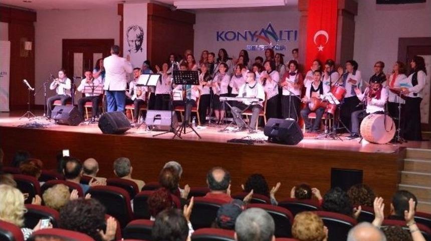 Konyaaltı Thm Kadınlar Korosu&rsquo;ndan T&uuml;rk&uuml; Ziyafeti