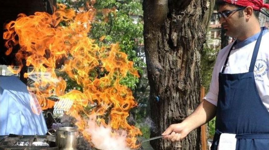 Batı Karadeniz &Uuml;niversiteleri Y&ouml;resel Yemekte Yarıştı