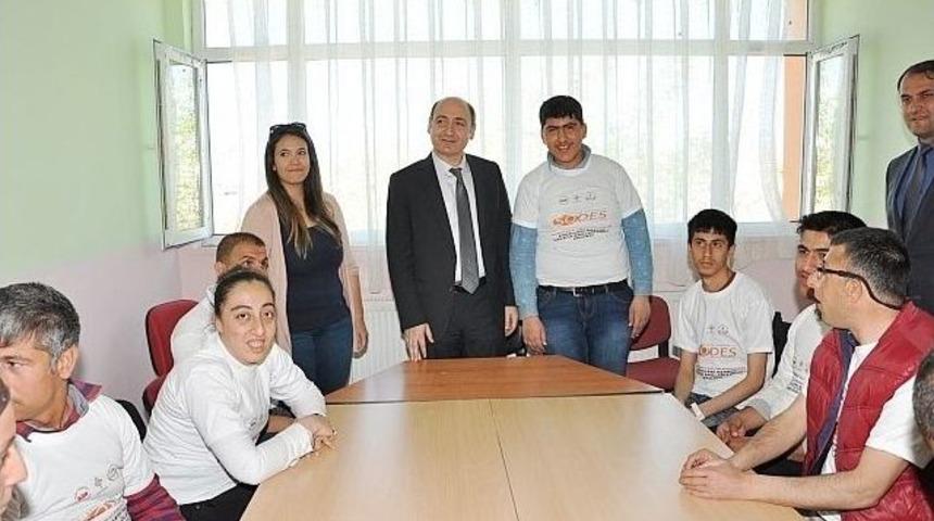 Batman Milli Eğitim M&uuml;d&uuml;r&uuml;, &Ouml;zel Eğitim Uygulama Merkezini Ziyaret Etti