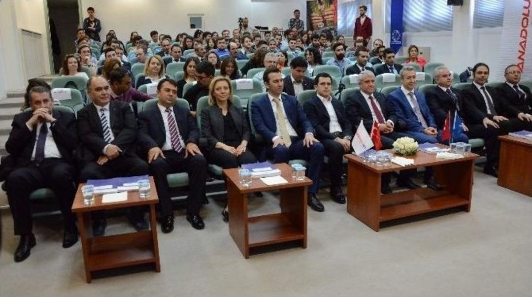 Anadolu &Uuml;niversitesi Eskişehir&rsquo;de Sivil Havacılığa Y&ouml;n Veriyor