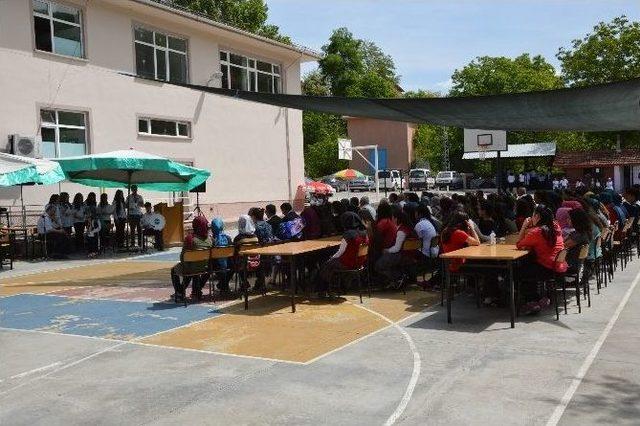 Niksar Anadolu Lisesi’nde Kutlu Doğum Etkinliği